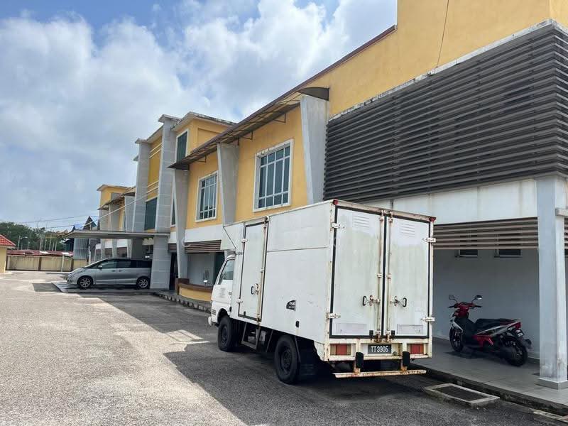 Warehouse for Sale in Gong Badak (Kuala Nerus) - C C Khor - Exterior - PropertyGuru.com.my