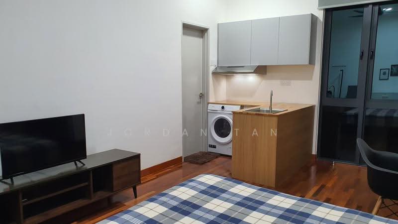 Kediaman Servis untuk Dijual di Pacific Star (Service Residence) - Jordan Tan - Kitchen - PropertyGuru.com.my