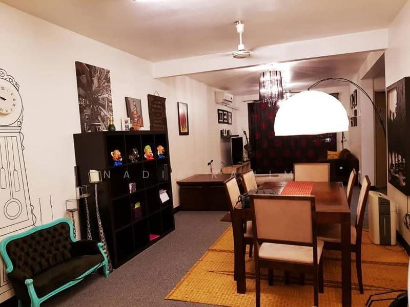 Condominium for Sale at Putra Villa - Nadia Rahim - Living Room - PropertyGuru.com.my
