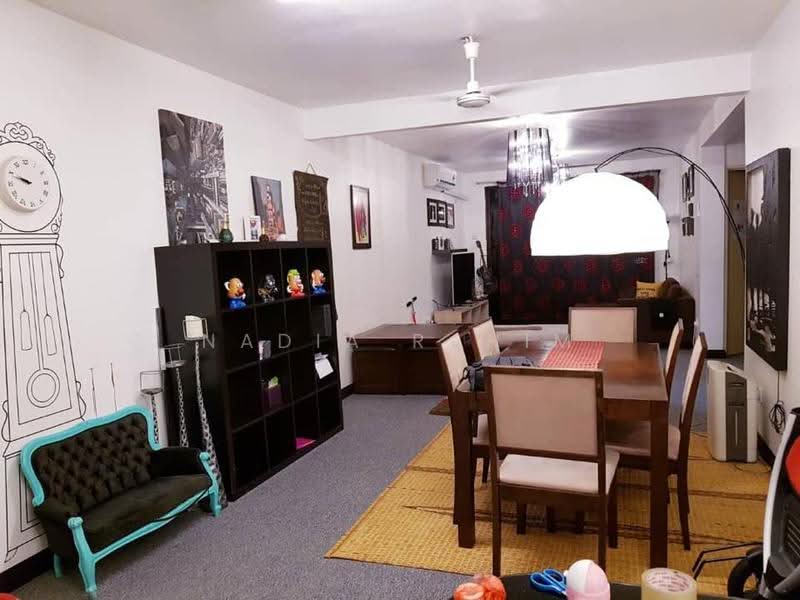 Condominium for Sale at Putra Villa - Nadia Rahim - Living Room - PropertyGuru.com.my