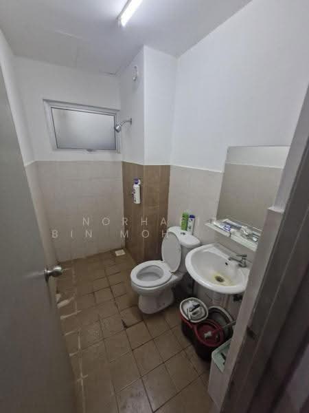 Service Residence for Rent at Suria Jelutong - Norhafiz Bin Mohd Nor - Bathroom - PropertyGuru.com.my