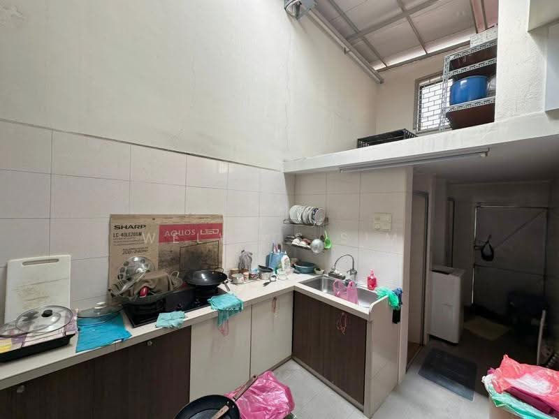1-storey Terraced House for Sale in Pantai Jerejak (Bayan Lepas) - Welwits Sim - Kitchen - PropertyGuru.com.my