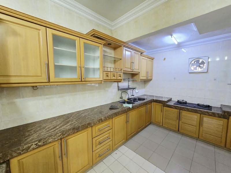 Rumah Teres 2-Tingkat untuk Dijual di Taman Bukit Mewah (Kajang) - Celestine Ting - Kitchen - PropertyGuru.com.my