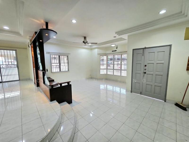 Rumah Teres 2-Tingkat untuk Dijual di Taman Bukit Mewah (Kajang) - Celestine Ting - Living Room - PropertyGuru.com.my