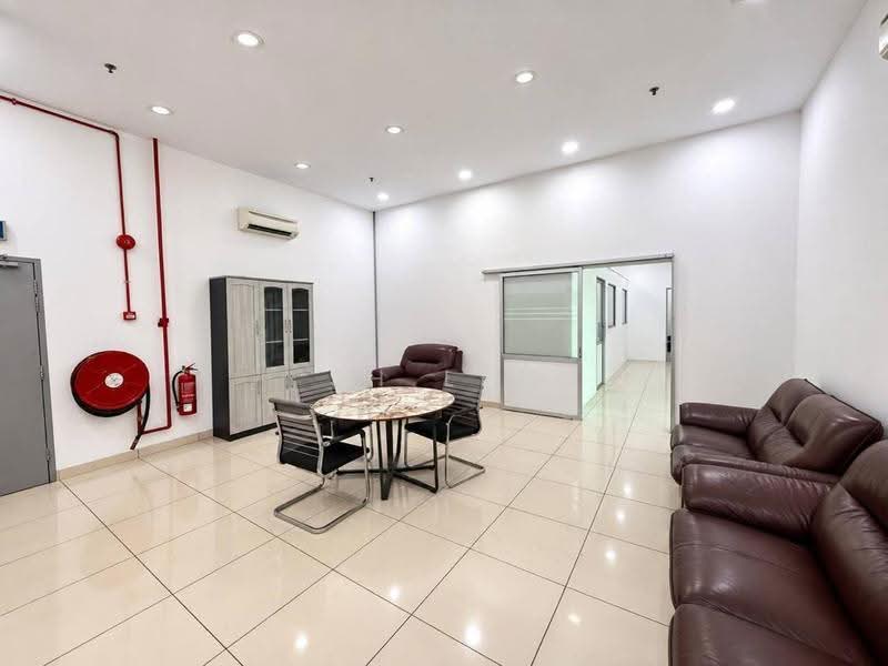 Kilang untuk Disewa di Bukit Minyak (Penang) - SH Lee - Living Room - PropertyGuru.com.my