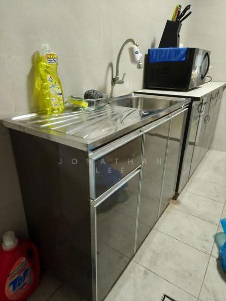 Condominium for Sale at Setia Pinnacle - Jonathan Lee - Kitchen - PropertyGuru.com.my
