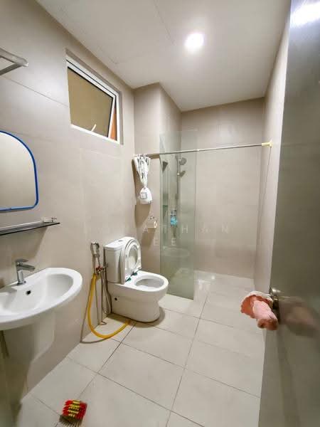 Condominium for Sale at Setia Pinnacle - Jonathan Lee - Bathroom - PropertyGuru.com.my