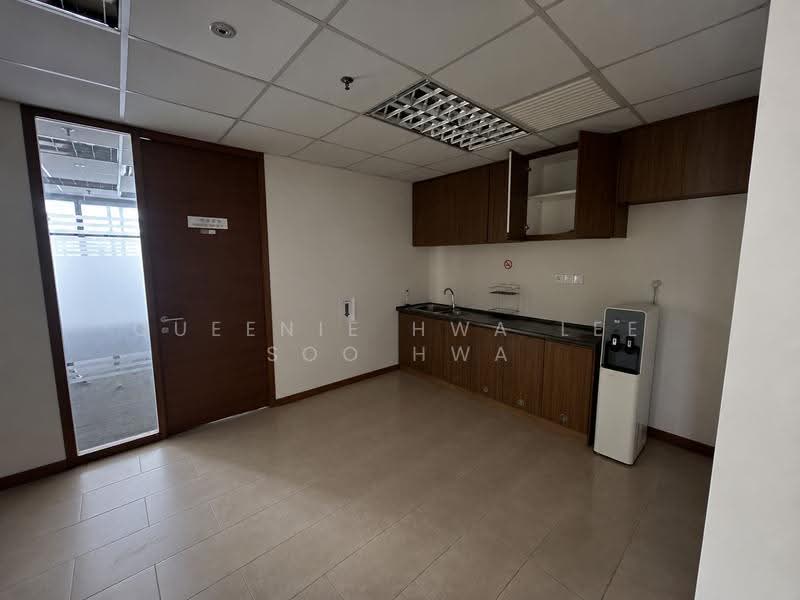 Pejabat untuk Disewa di Kuala Lumpur (Kuala Lumpur) - Queenie Hwa Lee Soo Hwa - Kitchen - PropertyGuru.com.my