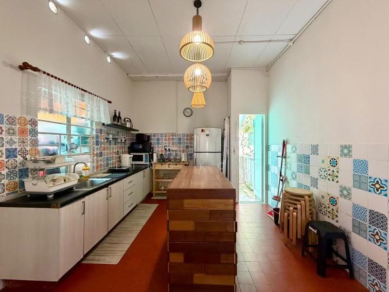 Semi-Detached House for Sale in Tanjung Bungah (Penang) - Ping Koay - Kitchen - PropertyGuru.com.my