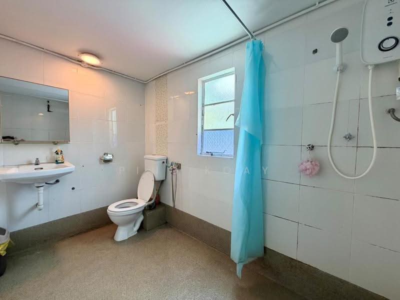 Semi-Detached House for Sale in Tanjung Bungah (Penang) - Ping Koay - Bathroom - PropertyGuru.com.my