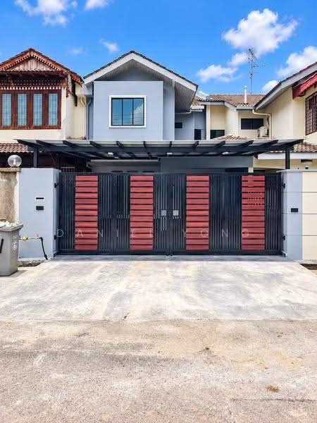 Rumah Teres 2-Tingkat untuk Dijual di Taman Daya (Johor Bahru) - Daniel Yong - Exterior - PropertyGuru.com.my