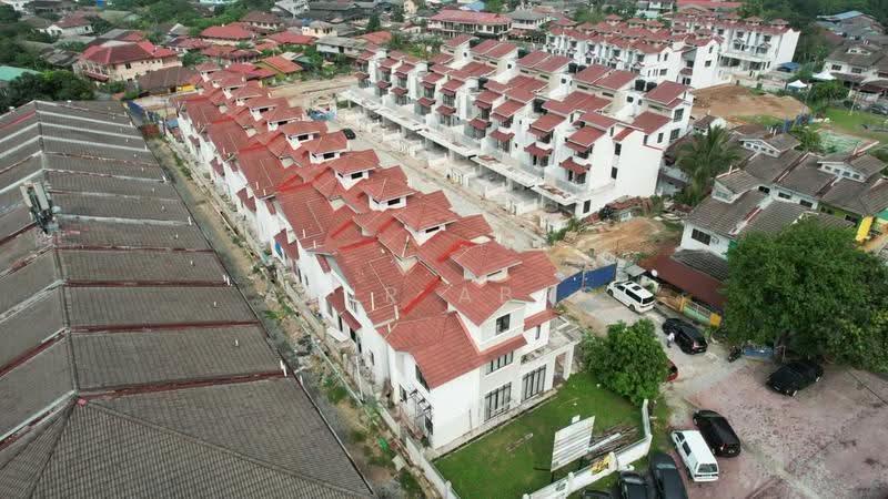 2.5-storey Terraced House for Sale in Sentul (Kuala Lumpur) - Amir Abas - Exterior - PropertyGuru.com.my