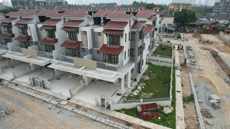 2.5-storey Terraced House for Sale in Sentul (Kuala Lumpur) - Amir Abas - Exterior - PropertyGuru.com.my