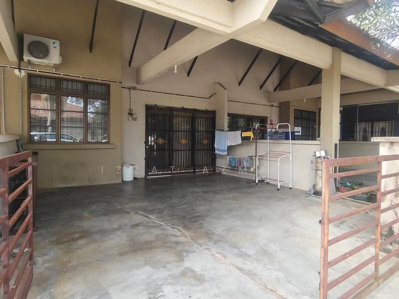 1-storey Terraced House for Sale in Kuantan (Pahang) - Izzat Azman - PropertyGuru.com.my