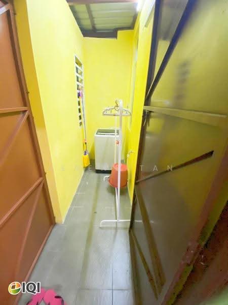 1-storey Terraced House for Rent in Tasek Gelugor (Penang) - Serene Tan - Back yard - PropertyGuru.com.my