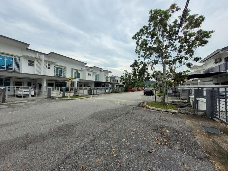 2-storey Terraced House for Sale in Bandar Puncak Alam (Puncak Alam) - Kenny Lau - Exterior - PropertyGuru.com.my