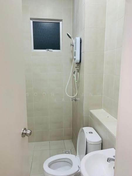 Kondominium untuk Disewa di Residensi Adelia 3 - Soon Sheng Law - Bathroom - PropertyGuru.com.my