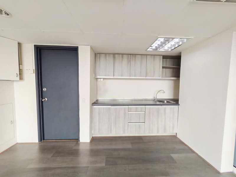 Office for Rent in Subang Jaya (Selangor) - Ray Lee - Kitchen - PropertyGuru.com.my