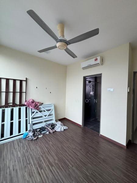 Kediaman Servis untuk Disewa di The Loft @ ZetaPark - James Wong - Bedroom - PropertyGuru.com.my