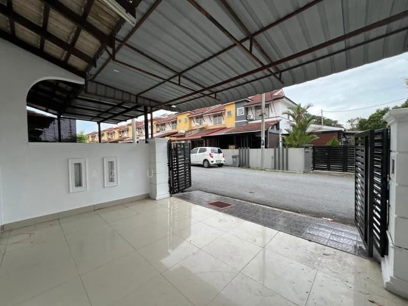 Rumah Teres 2-Tingkat untuk Dijual di Port Dickson (Negeri Sembilan) - Azrul Othman - Exterior - PropertyGuru.com.my