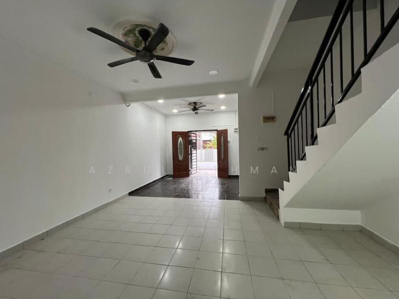 Rumah Teres 2-Tingkat untuk Dijual di Port Dickson (Negeri Sembilan) - Azrul Othman - Living Room - PropertyGuru.com.my