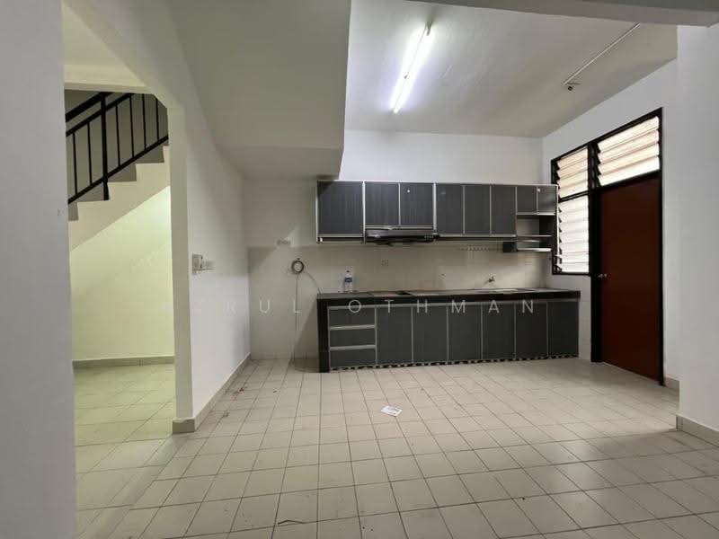 Rumah Teres 2-Tingkat untuk Dijual di Port Dickson (Negeri Sembilan) - Azrul Othman - Kitchen - PropertyGuru.com.my