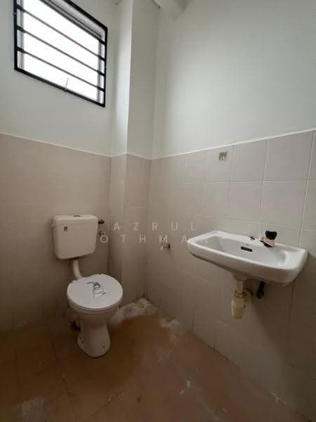 Rumah Teres 2-Tingkat untuk Dijual di Port Dickson (Negeri Sembilan) - Azrul Othman - Bathroom - PropertyGuru.com.my