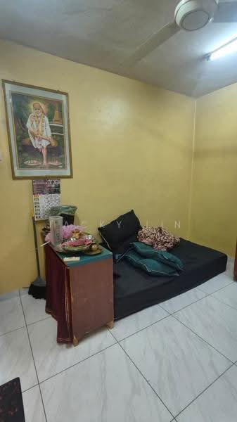 3-storey Terraced House for Sale in Taman Sri Muda (Shah Alam) - Jacky Lin - Bedroom - PropertyGuru.com.my