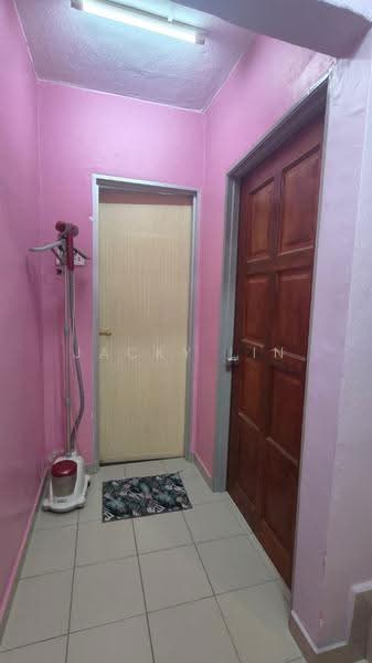 3-storey Terraced House for Sale in Taman Sri Muda (Shah Alam) - Jacky Lin - Corridor - PropertyGuru.com.my