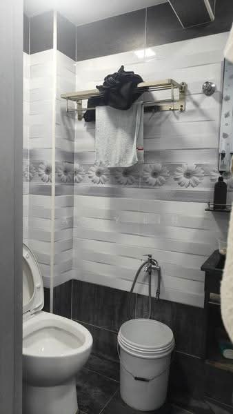 3-storey Terraced House for Sale in Taman Sri Muda (Shah Alam) - Jacky Lin - Bathroom - PropertyGuru.com.my