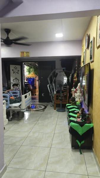 3-storey Terraced House for Sale in Taman Sri Muda (Shah Alam) - Jacky Lin - Living Room - PropertyGuru.com.my