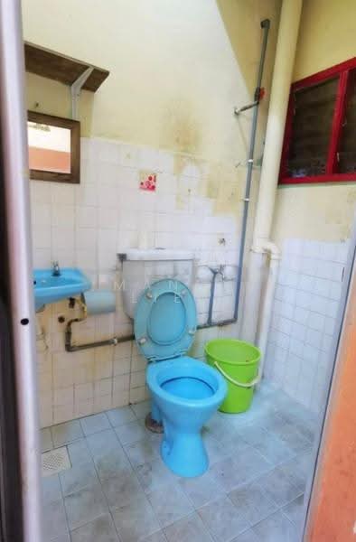 Office for Sale in Petaling Jaya (Selangor) - Mandy Liew - Bathroom - PropertyGuru.com.my