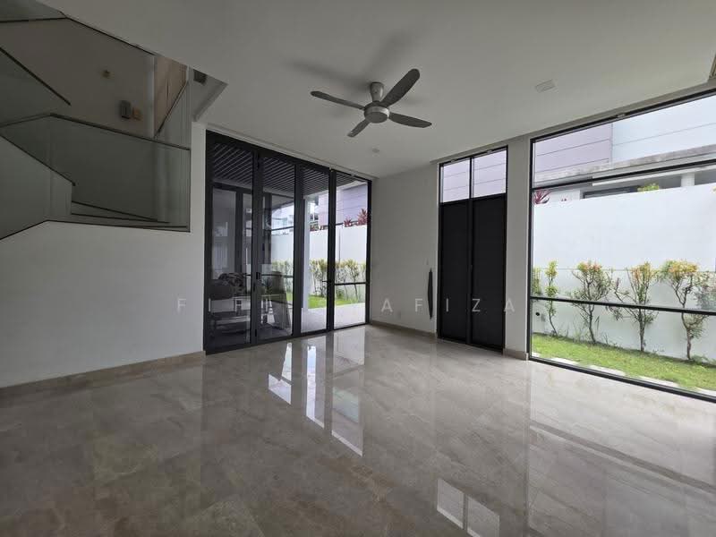 Bungalow House for Sale in Twin Palms Kemensah (Melawati) - Fifi Syafiza - Living Room - PropertyGuru.com.my