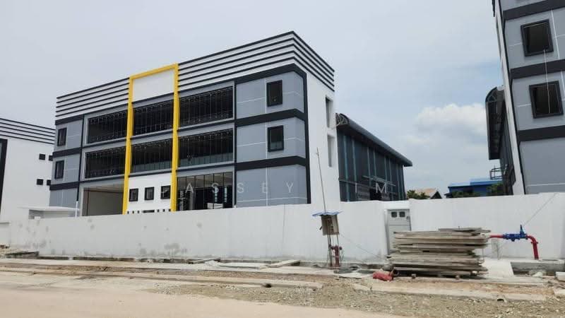 Semi-D Factory for Rent in Kapar (Selangor) - Cassey Lim - Exterior - PropertyGuru.com.my