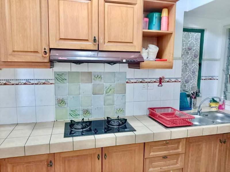 Condominium for Sale at Lanai Gurney - Nadia Rahim - Kitchen - PropertyGuru.com.my