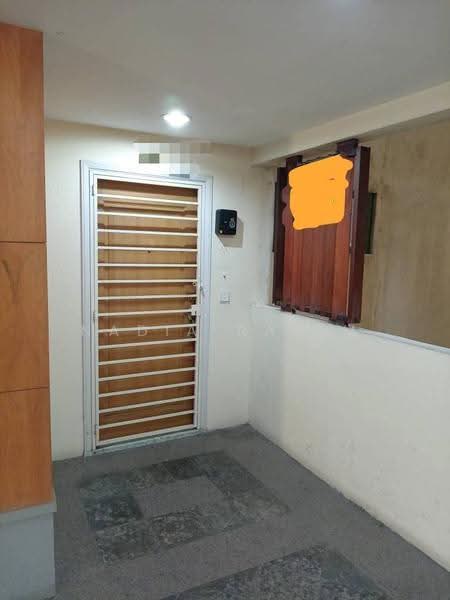 Condominium for Sale at Lanai Gurney - Nadia Rahim - Entrance - PropertyGuru.com.my