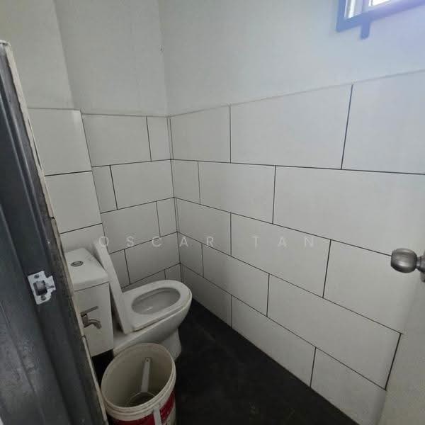 Shop / Office for Rent in Jalan Ipoh (Kuala Lumpur) - Oscar Tan - Bathroom - PropertyGuru.com.my