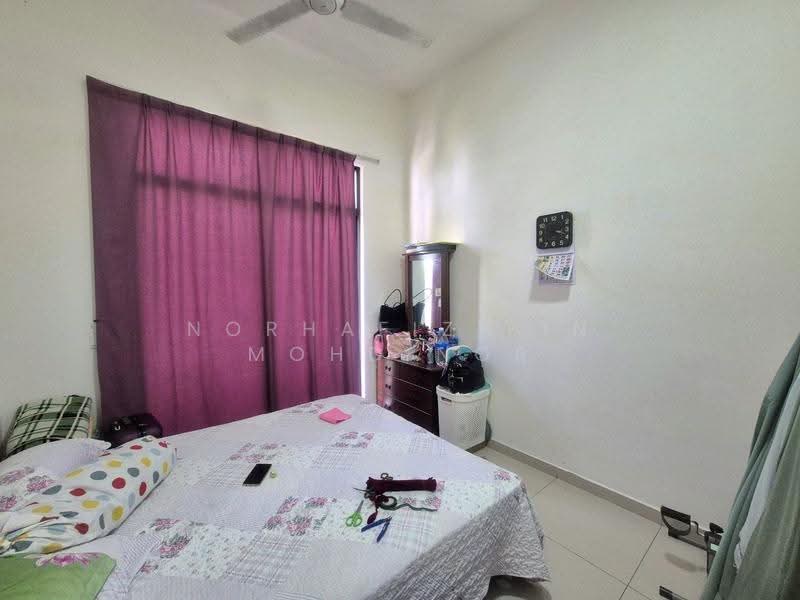 Rumah Teres 2-Tingkat untuk Dijual di Eco Grandeur (Puncak Alam) - Norhafiz Bin Mohd Nor - Bedroom - PropertyGuru.com.my