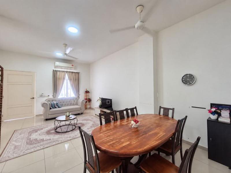 Rumah Teres 2-Tingkat untuk Dijual di Eco Grandeur (Puncak Alam) - Norhafiz Bin Mohd Nor - Living Room - PropertyGuru.com.my