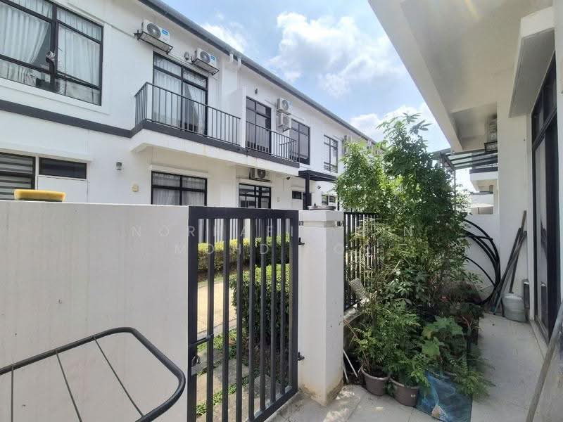 Rumah Teres 2-Tingkat untuk Dijual di Eco Grandeur (Puncak Alam) - Norhafiz Bin Mohd Nor - Exterior - PropertyGuru.com.my