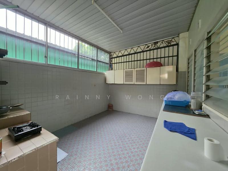 Semi-Detached House for Sale in Medan Terengganu (Jelutong) - Rainny Wong - Kitchen - PropertyGuru.com.my