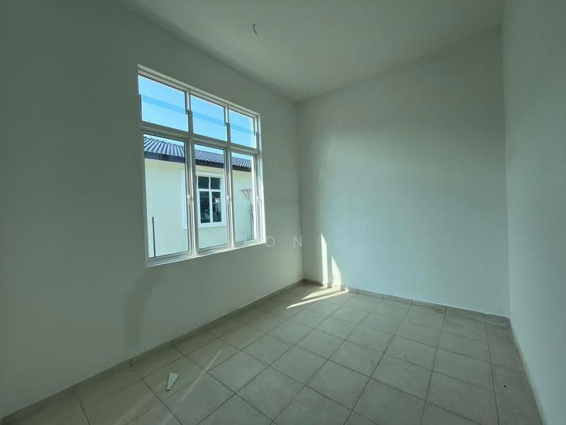 Rumah Berkembar untuk Dijual di Taman Limbongan Permai (Klebang) - Woon . - Interior - PropertyGuru.com.my