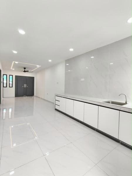 1-storey Terraced House for Sale in Ulu Tiram (Johor) - Daniel Yong - Living Room - PropertyGuru.com.my