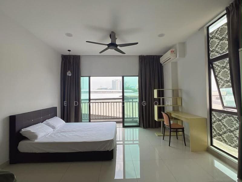 Kediaman Servis untuk Dijual di Boulevard 51 - Edmund Goh - Bedroom - PropertyGuru.com.my