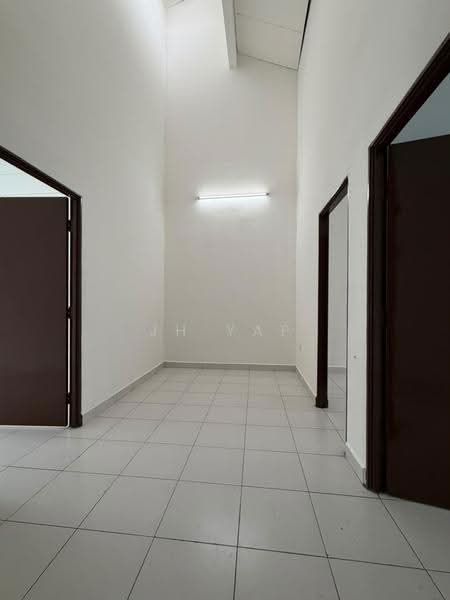 Rumah Teres 2-Tingkat untuk Dijual di Taman Scientex Senai (Senai) - JH Yap - Corridor - PropertyGuru.com.my