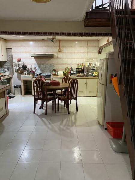 1-storey Terraced House for Sale in Sungai Nibong (Bayan Lepas) - Bernard Chew - Kitchen - PropertyGuru.com.my