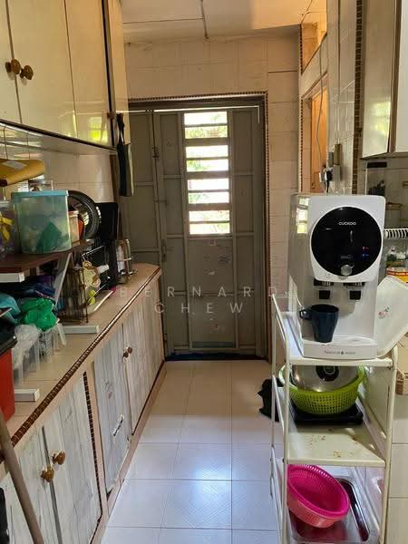 1-storey Terraced House for Sale in Sungai Nibong (Bayan Lepas) - Bernard Chew - Kitchen - PropertyGuru.com.my