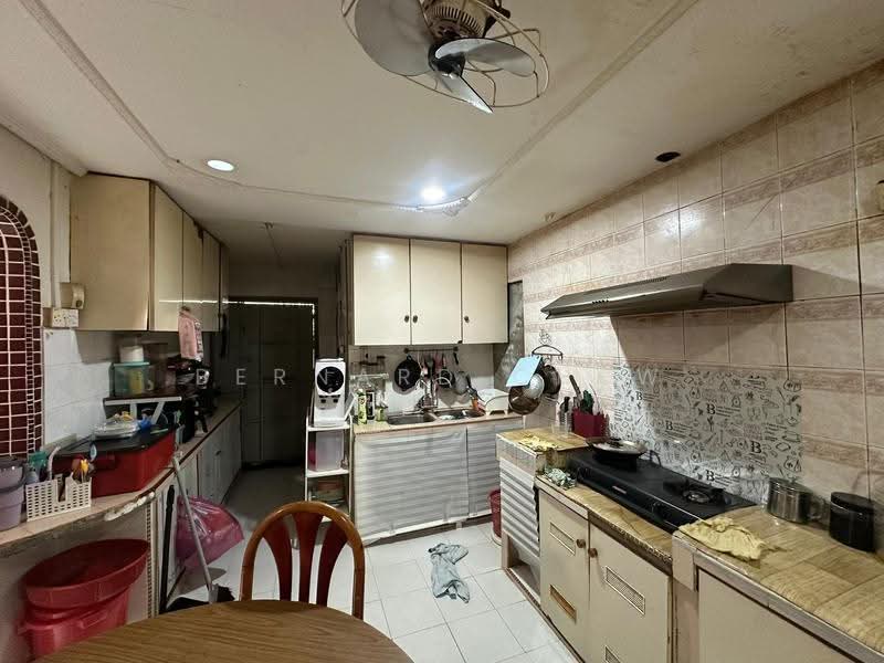 1-storey Terraced House for Sale in Sungai Nibong (Bayan Lepas) - Bernard Chew - Kitchen - PropertyGuru.com.my