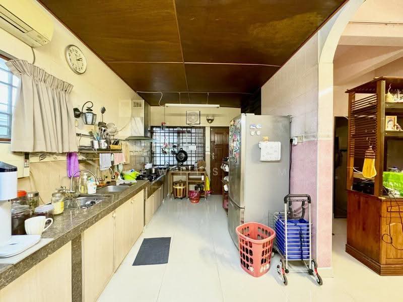 Semi-Detached House for Sale in Sungai Nibong (Bayan Lepas) - Welwits Sim - Kitchen - PropertyGuru.com.my