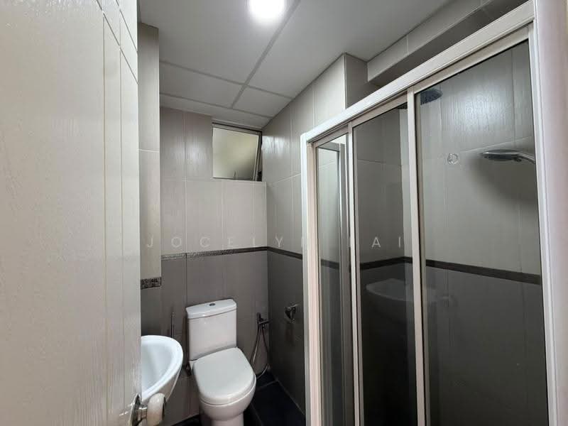 Condominium for Rent at Kelana Puteri - Jocelyn Lai - Bathroom - PropertyGuru.com.my